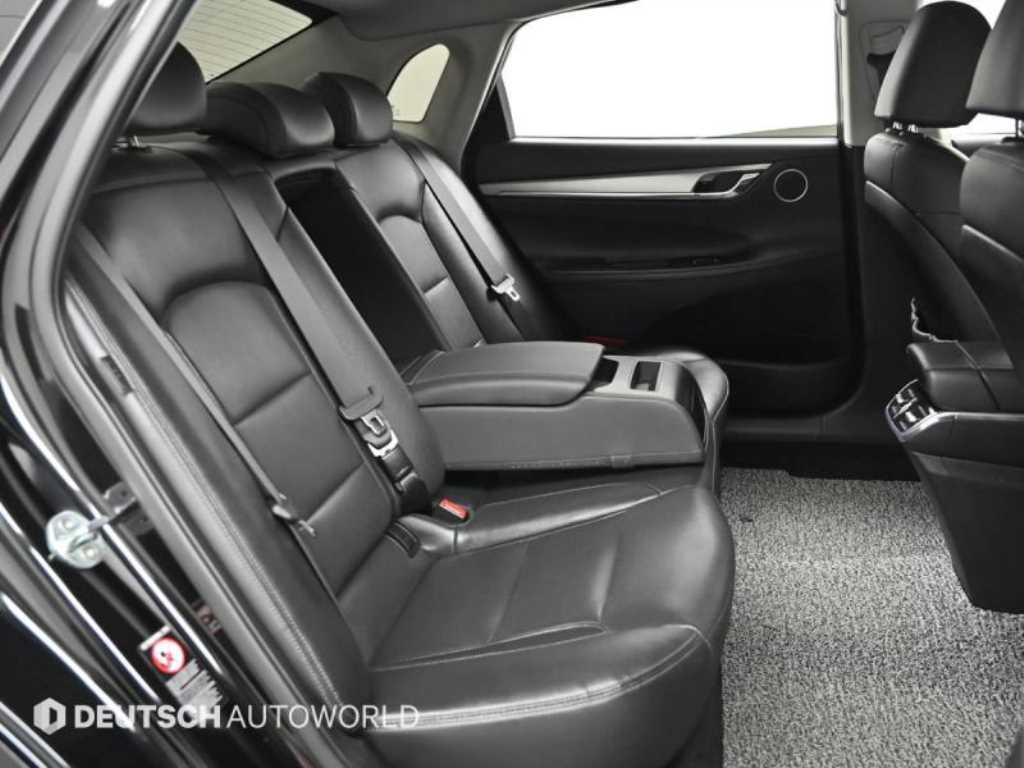 HYUNDAI Grandeur - Vista 12