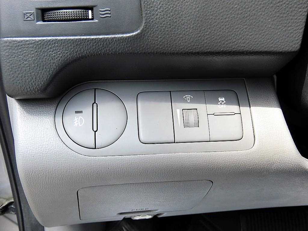 HYUNDAI Starex - Vista 12