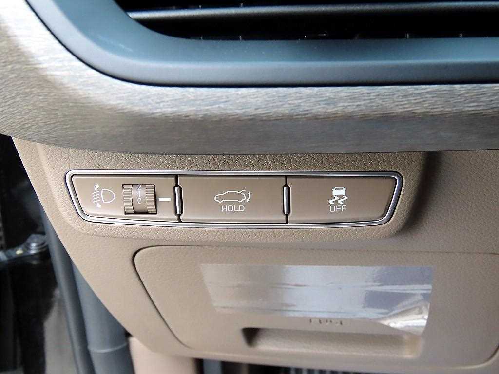 KIA K8 - Vista 12