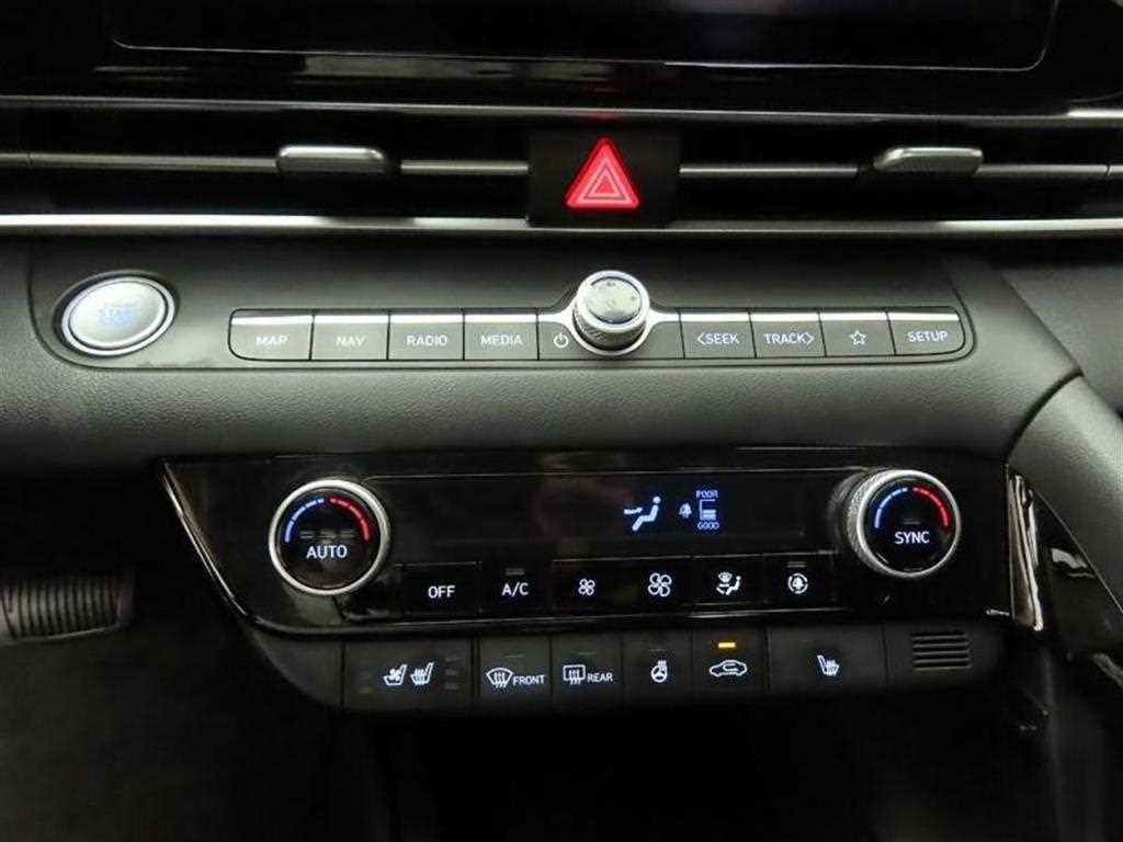 HYUNDAI Avante - Vista 9