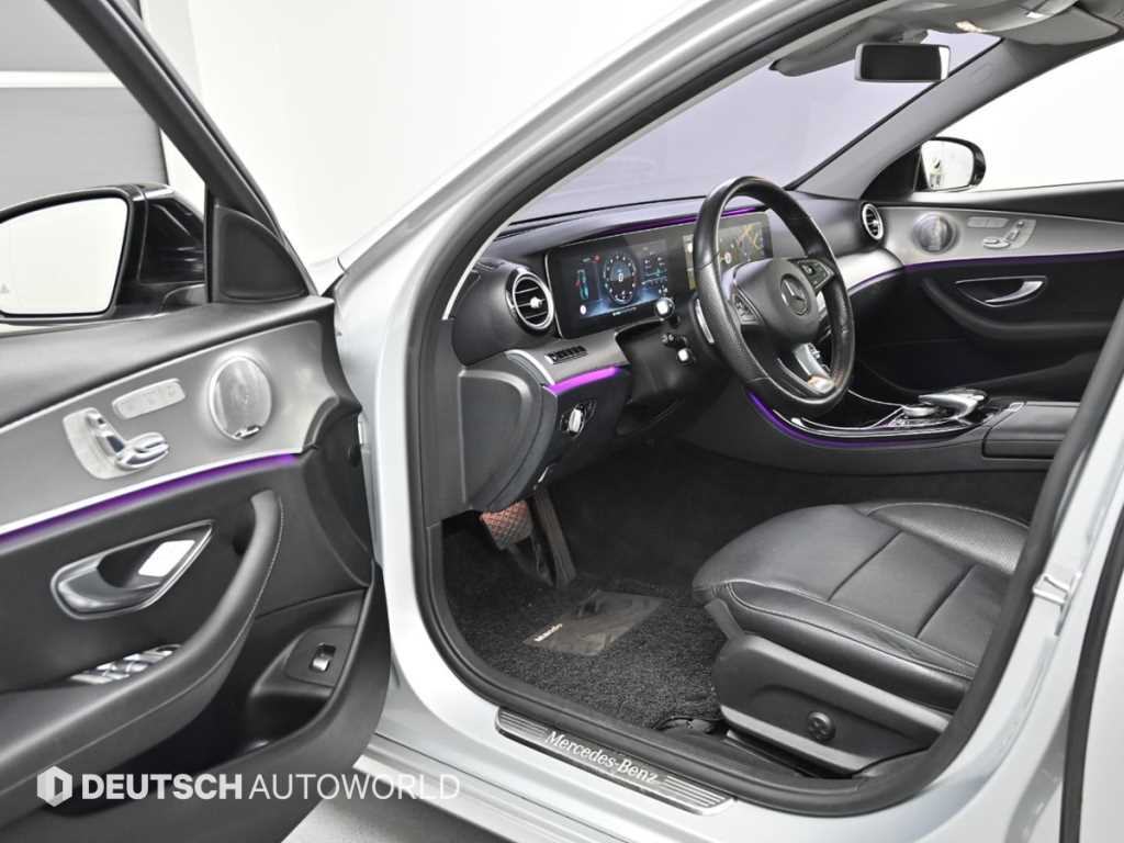 Mercedes Benz E class - Vista 11