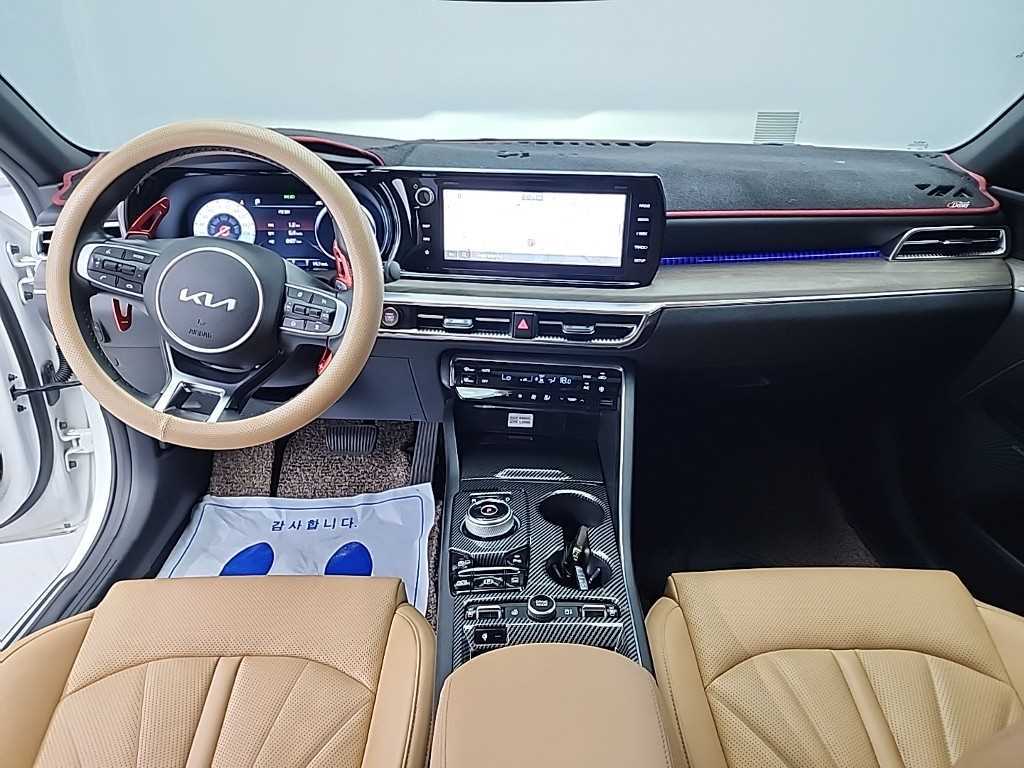 KIA K5 - Vista 7
