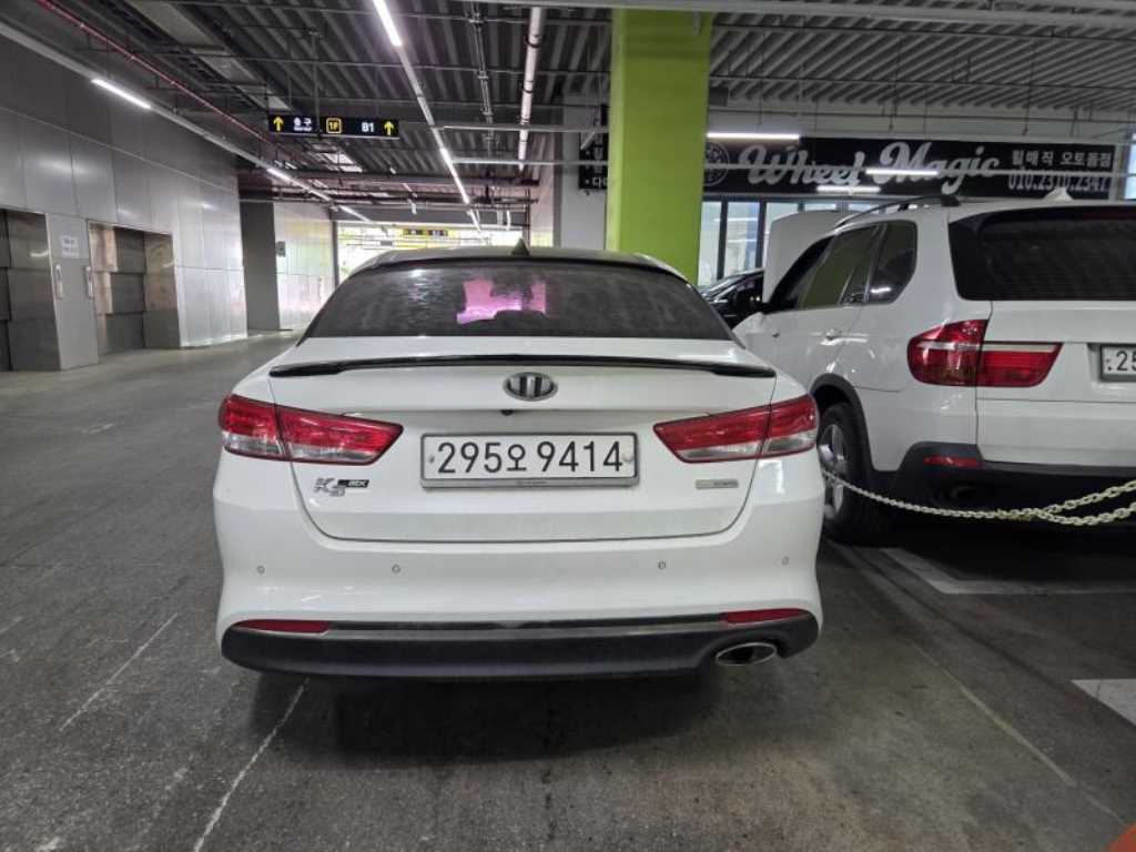 KIA K5 - Vista 4