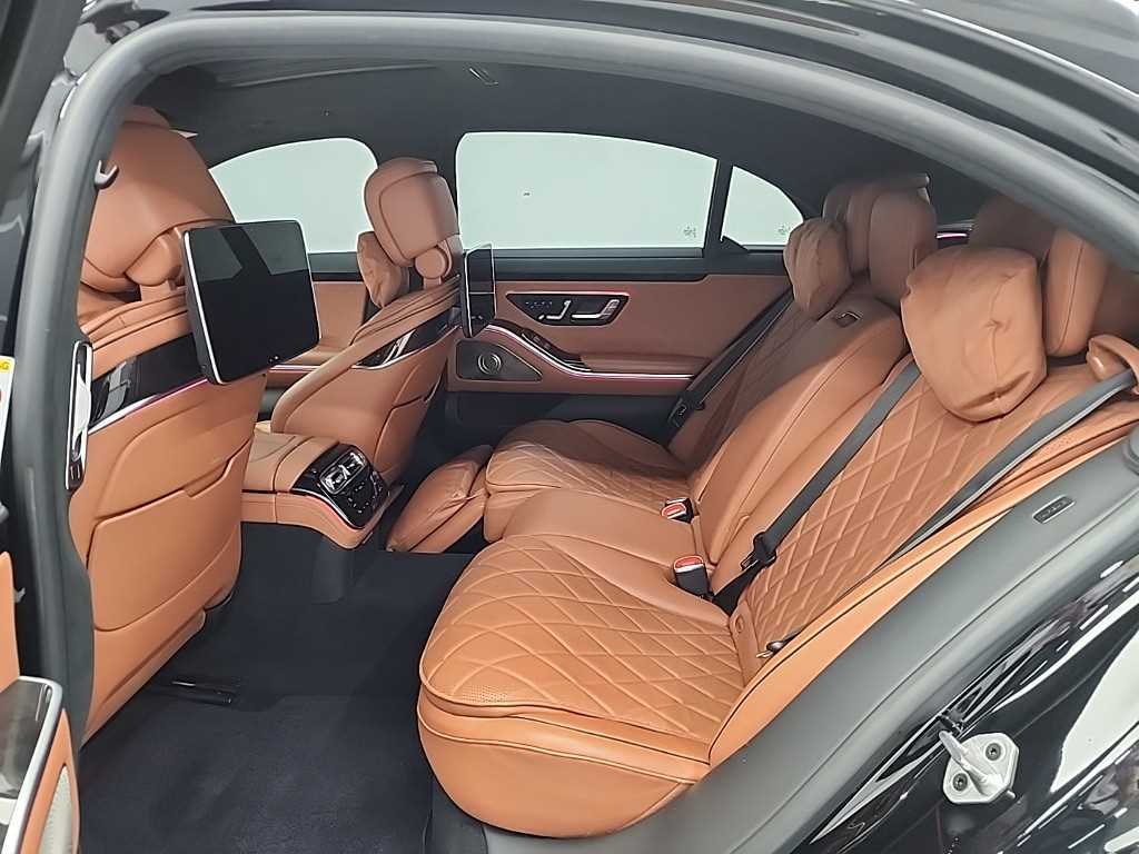 Mercedes Benz S Class - Vista 12