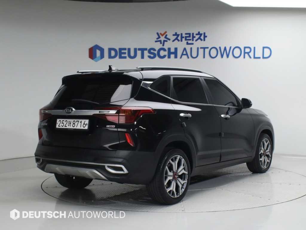 KIA Seltos - Vista 2