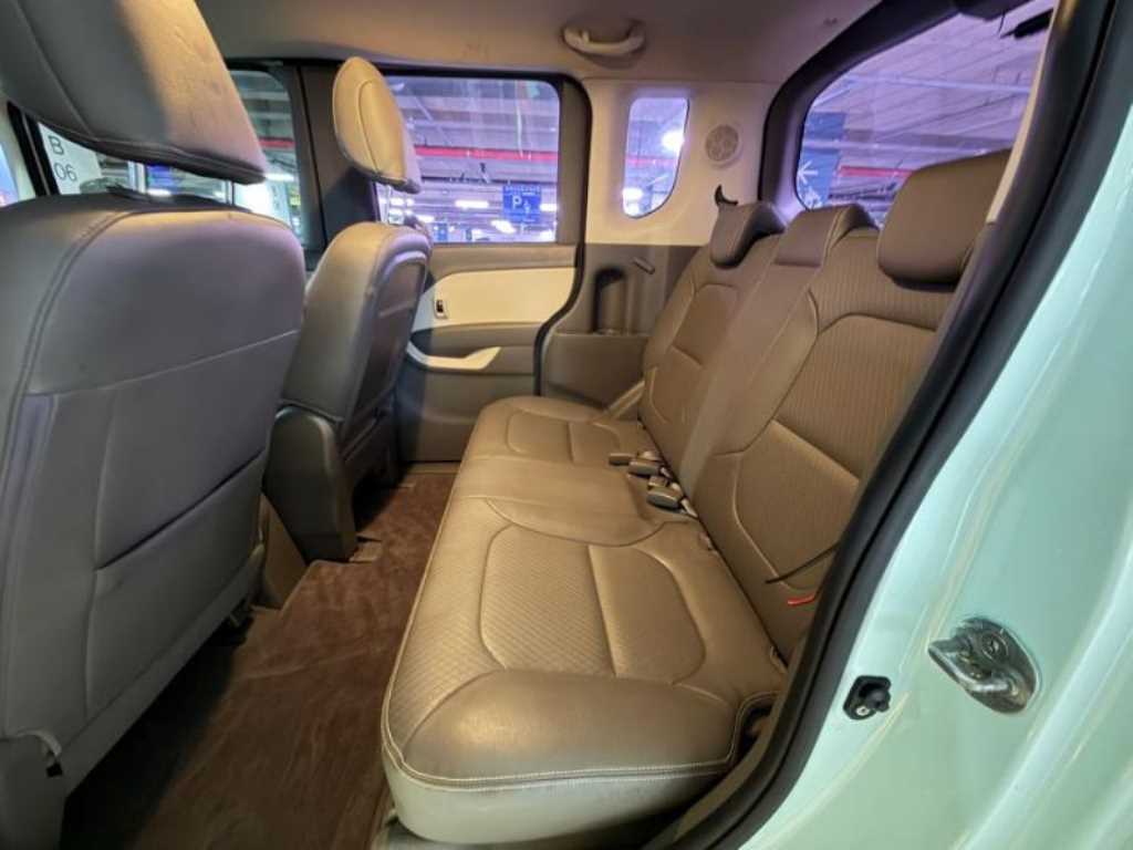 KIA Ray - Vista 7