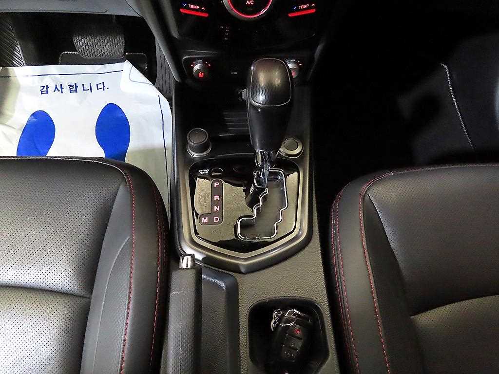 Ssangyong Tivoli - Vista 12