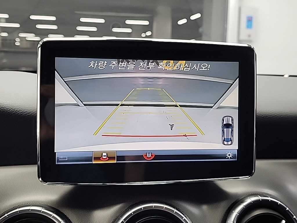 Mercedes Benz CLA Class 2018 Blanco - Importación desde Corea - HF Imports Iquique - Foto 14
