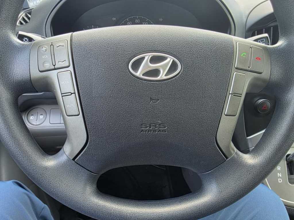 HYUNDAI Starex 2015 Amarillo - Importación desde Corea - HF Imports Iquique - Foto 19