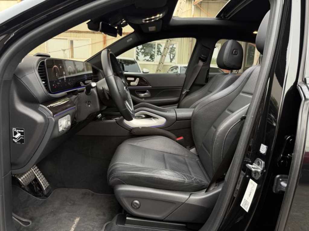 Mercedes Benz GLE Class - Vista 8