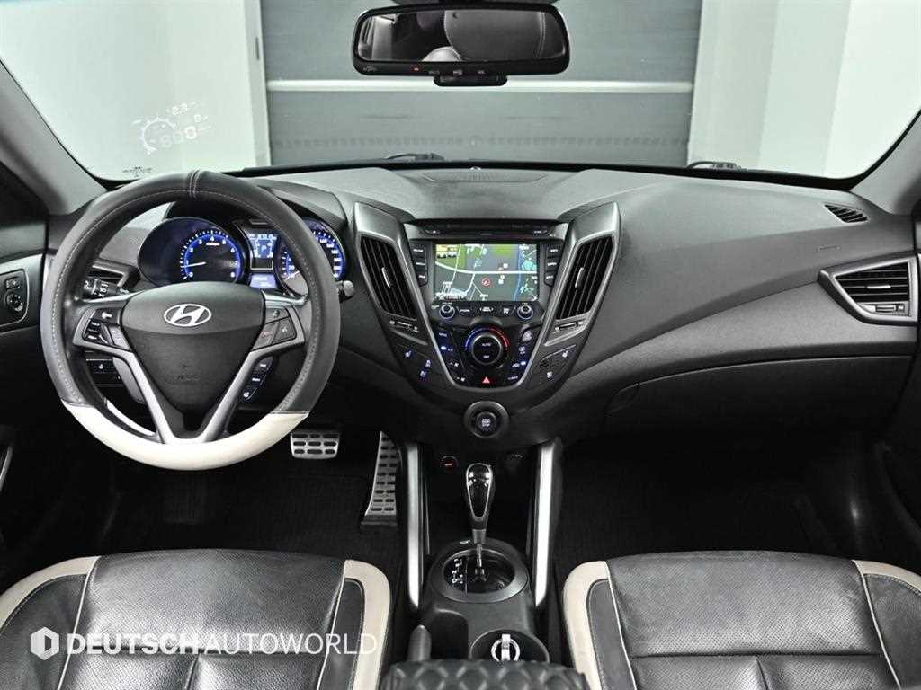 HYUNDAI Veloster - Vista 7