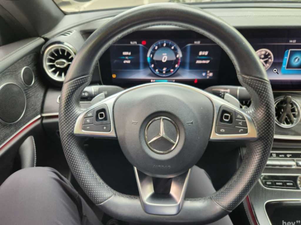 Mercedes Benz E class - Vista 9