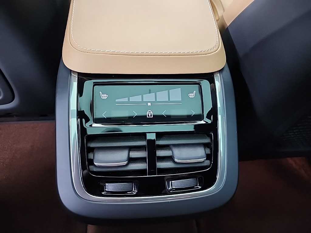 Volvo XC90 2023 - Importación desde Corea - HF Imports Iquique - Foto 13