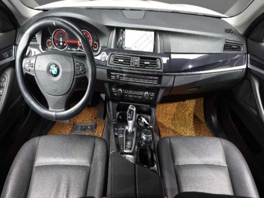 BMW 5 Series - Vista 7