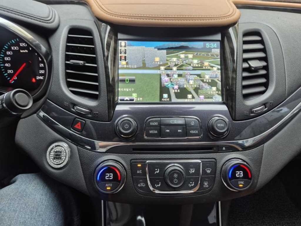 Chevrolet Impala - Vista 9