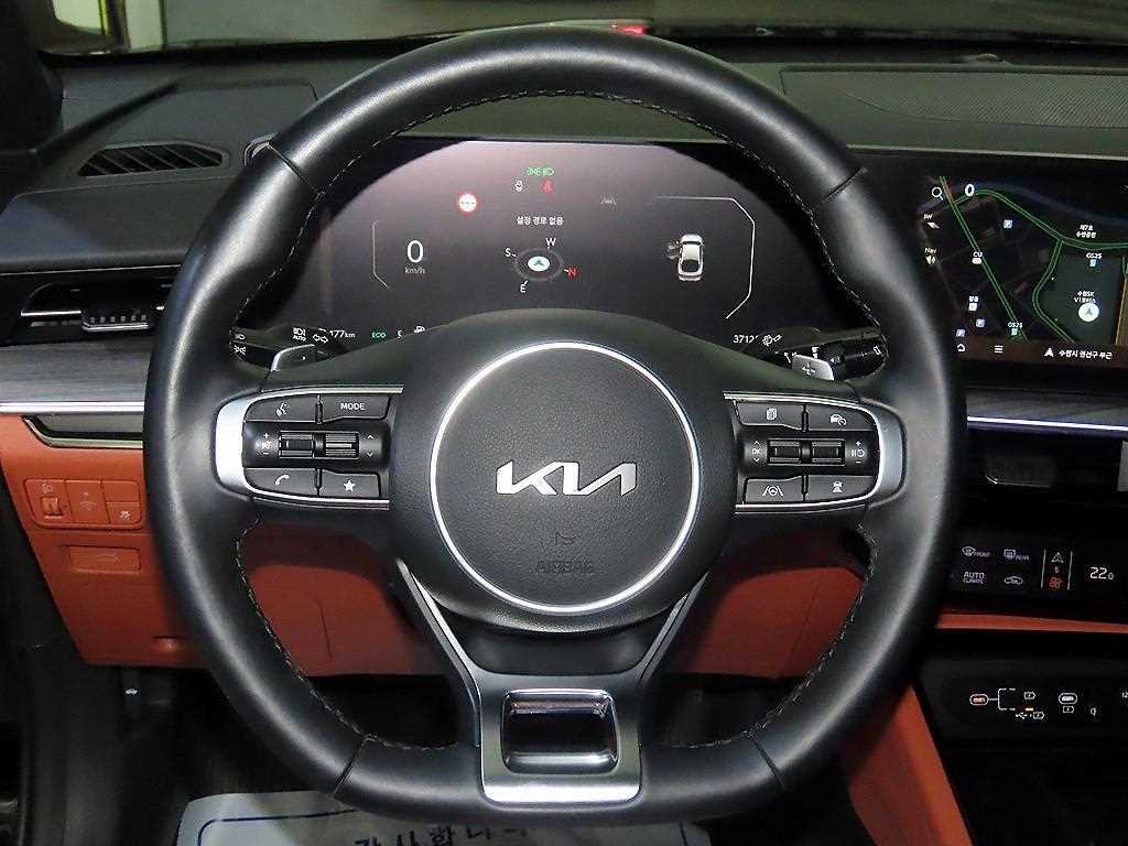 KIA K5 - Vista 8