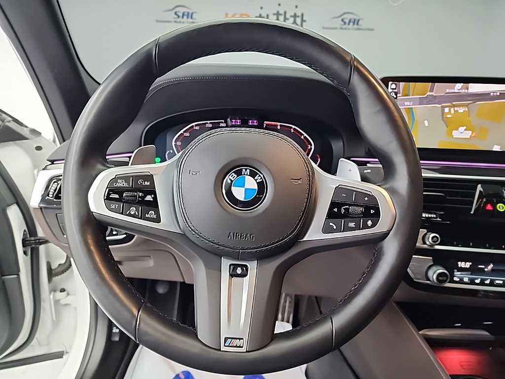 BMW 5 Series - Vista 9