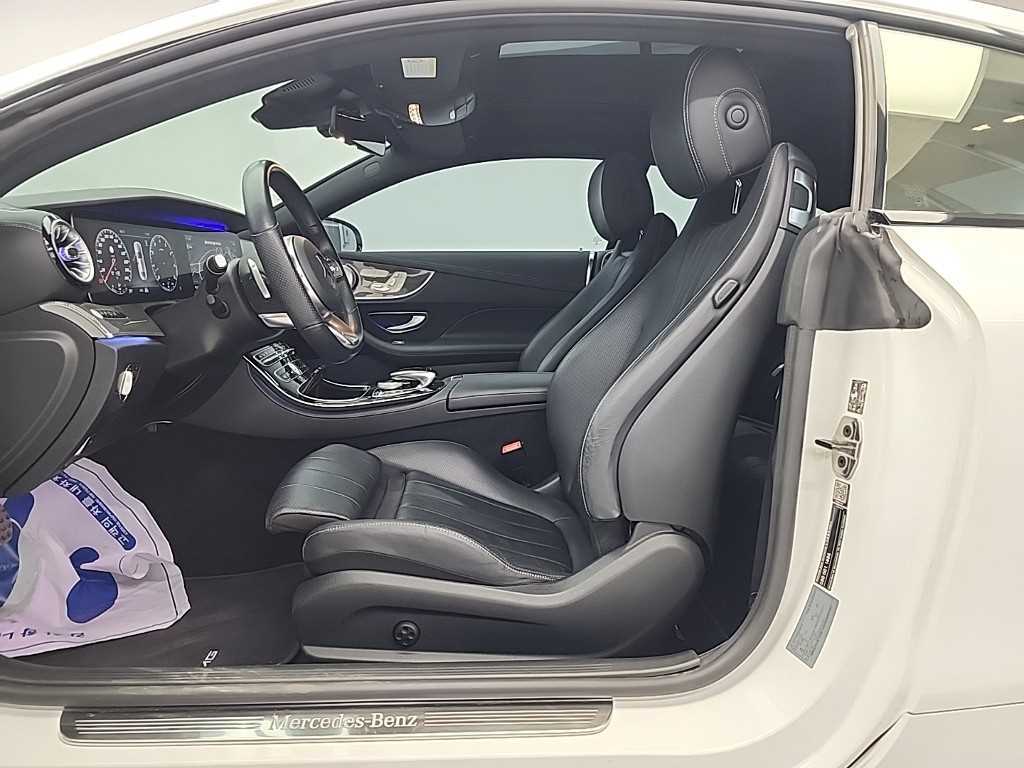 Mercedes Benz E class - Vista 11