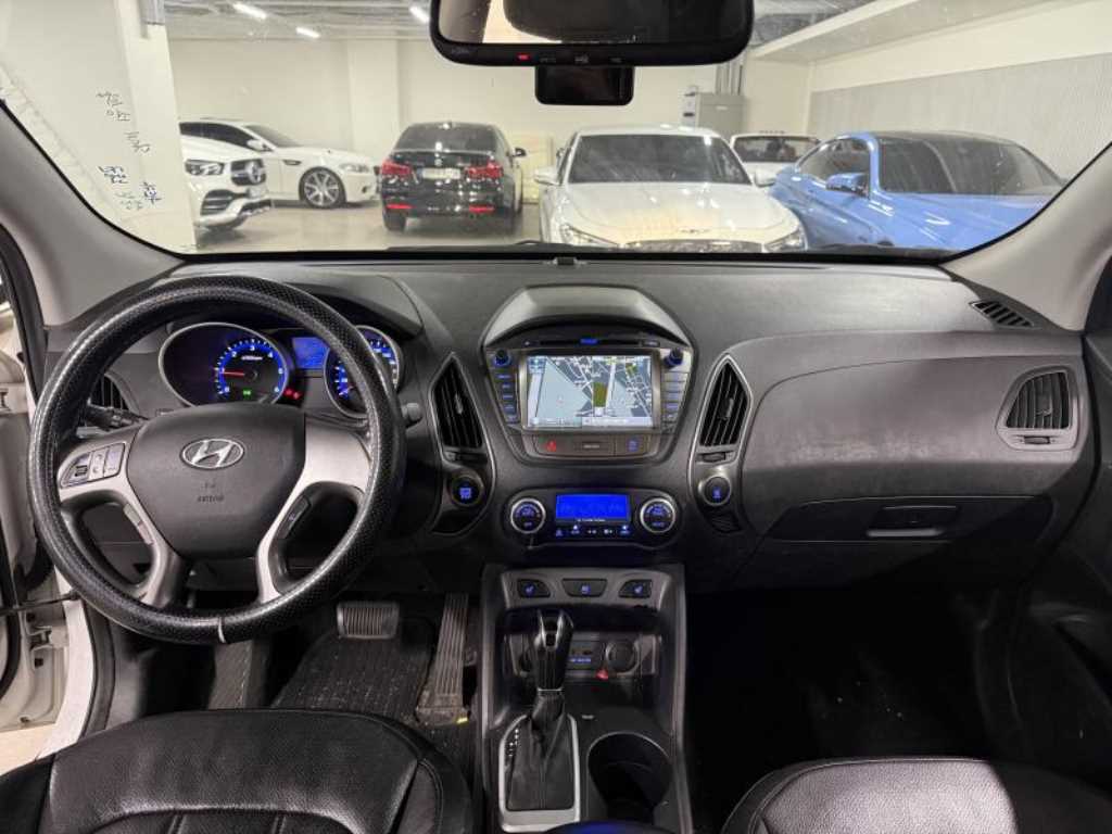 HYUNDAI Tucson - Vista 5