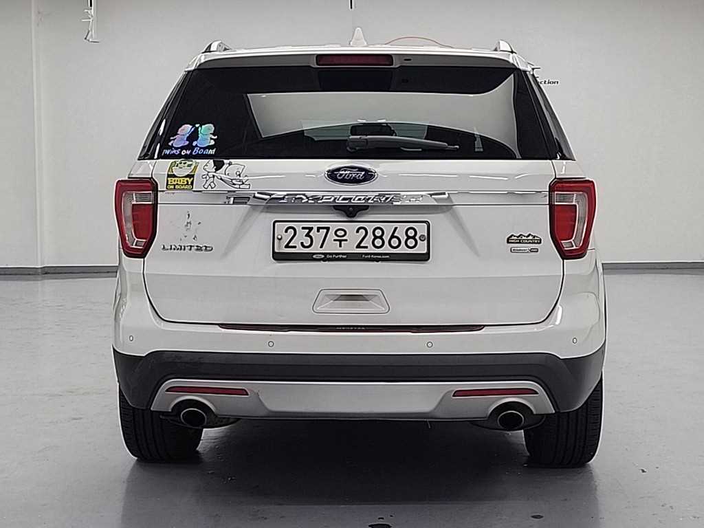 Ford Explorer - Vista 3