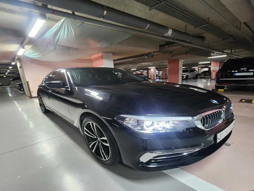 BMW 5 Series 2020 Negro - Importación desde Corea - HF Imports Iquique - Foto 1