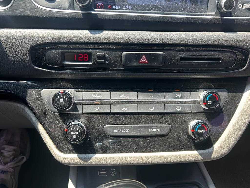 KIA Carnival 2016 Gris - Importación desde Corea - HF Imports Iquique - Foto 17