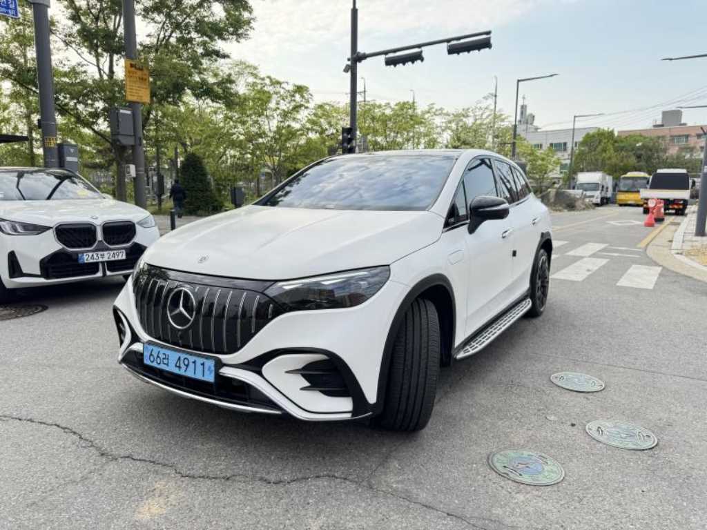 Mercedes Benz EQE - Vista 3