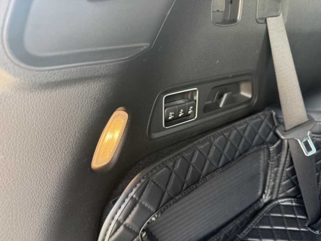 Mercedes Benz GLS Class - Vista 11