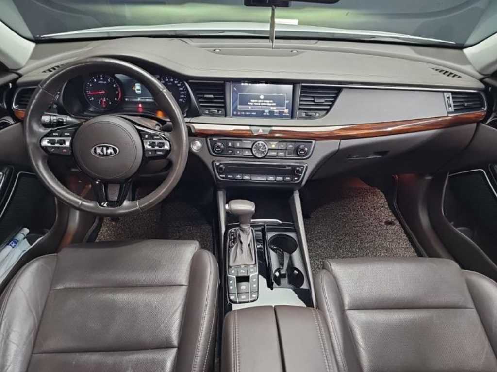 KIA K7 - Vista 5