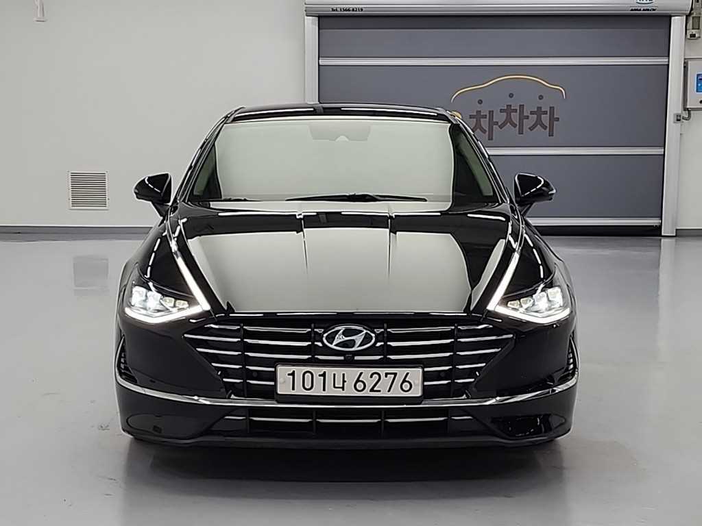 HYUNDAI Sonata - Vista 3