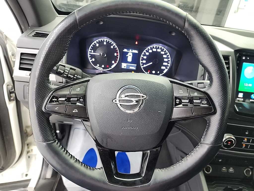 Ssangyong Rexton - Vista 9