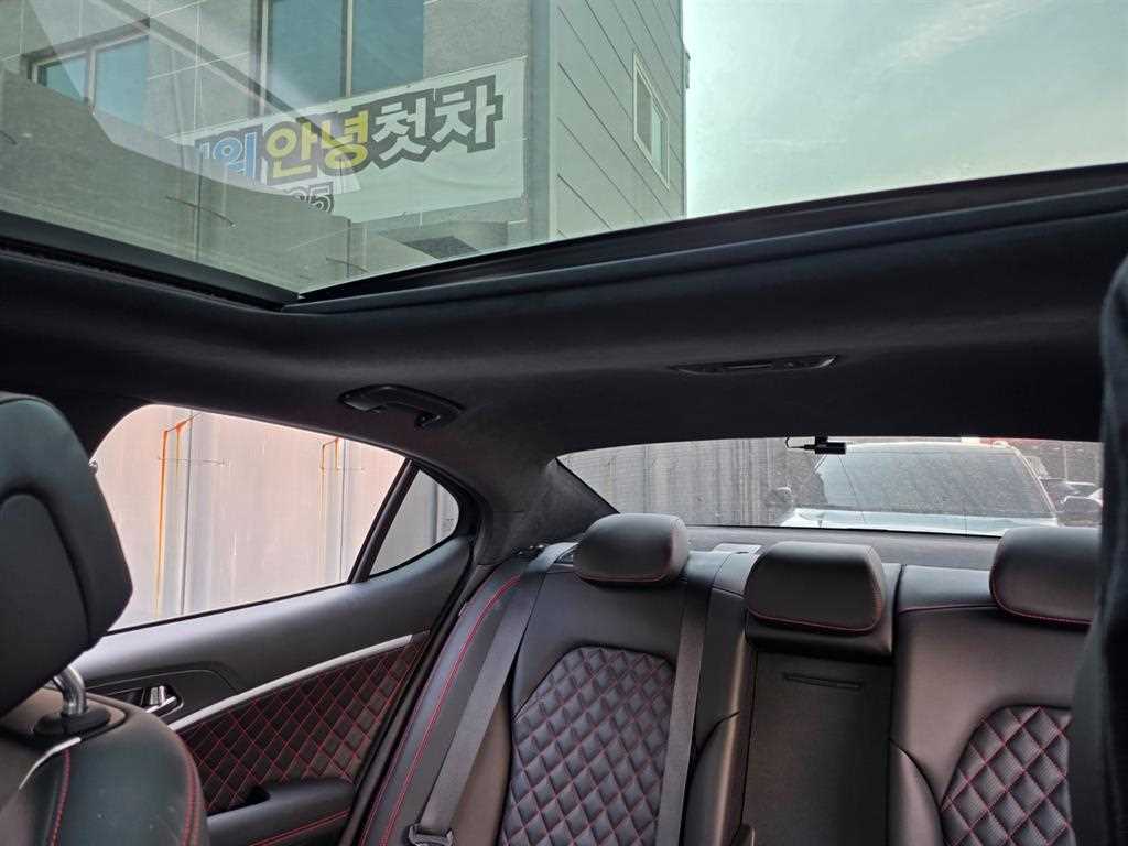 Genesis G70 2024 Negro - Importación desde Corea - HF Imports Iquique - Foto 13