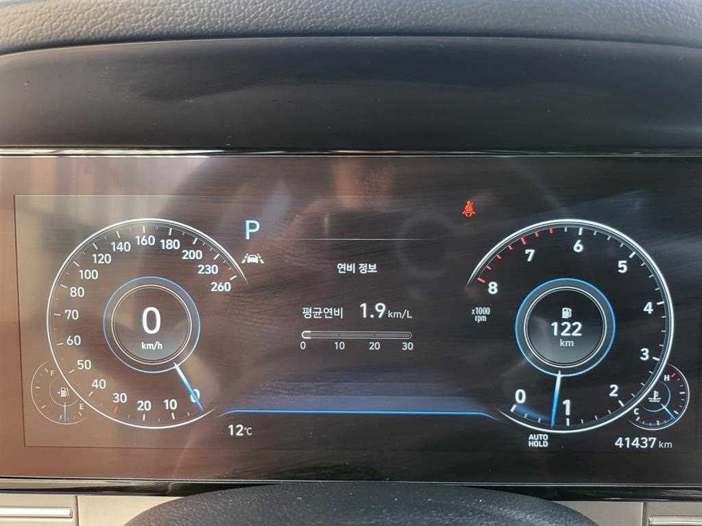HYUNDAI Grandeur - Vista 9