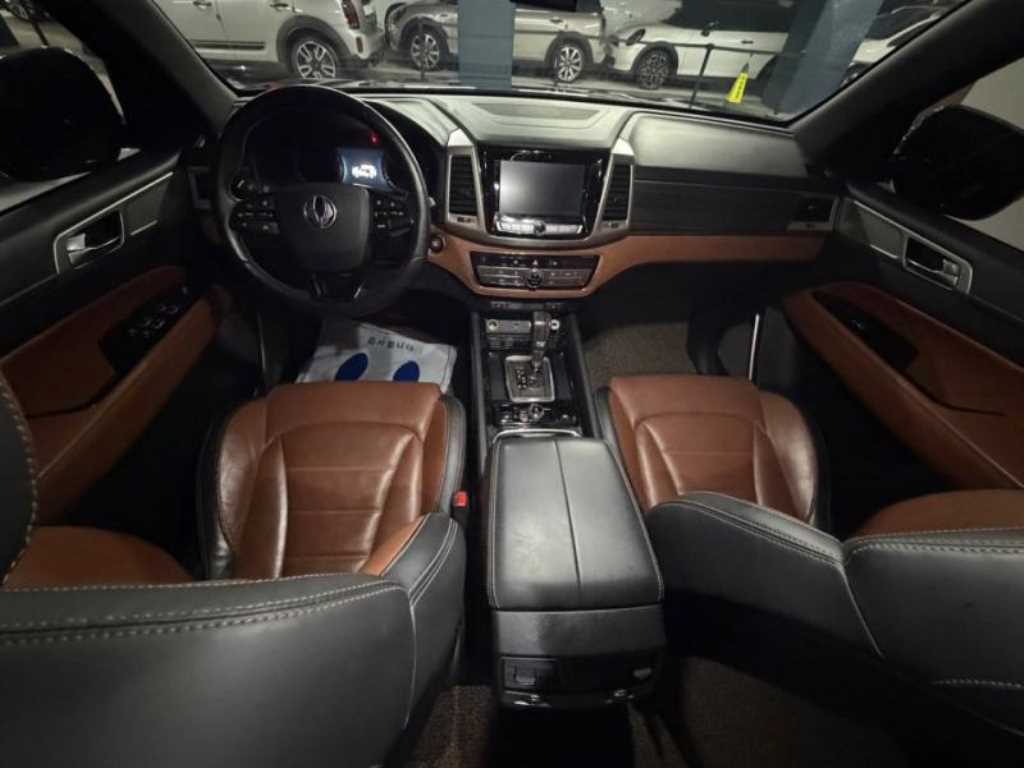 Ssangyong Rexton - Vista 6