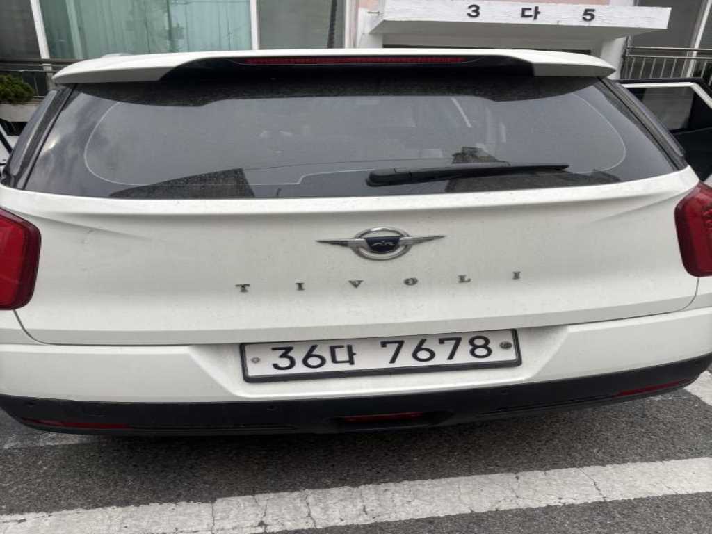 Ssangyong Tivoli - Vista 2