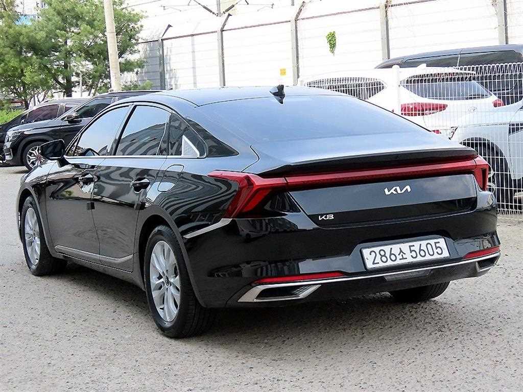 KIA K8 - Vista 3