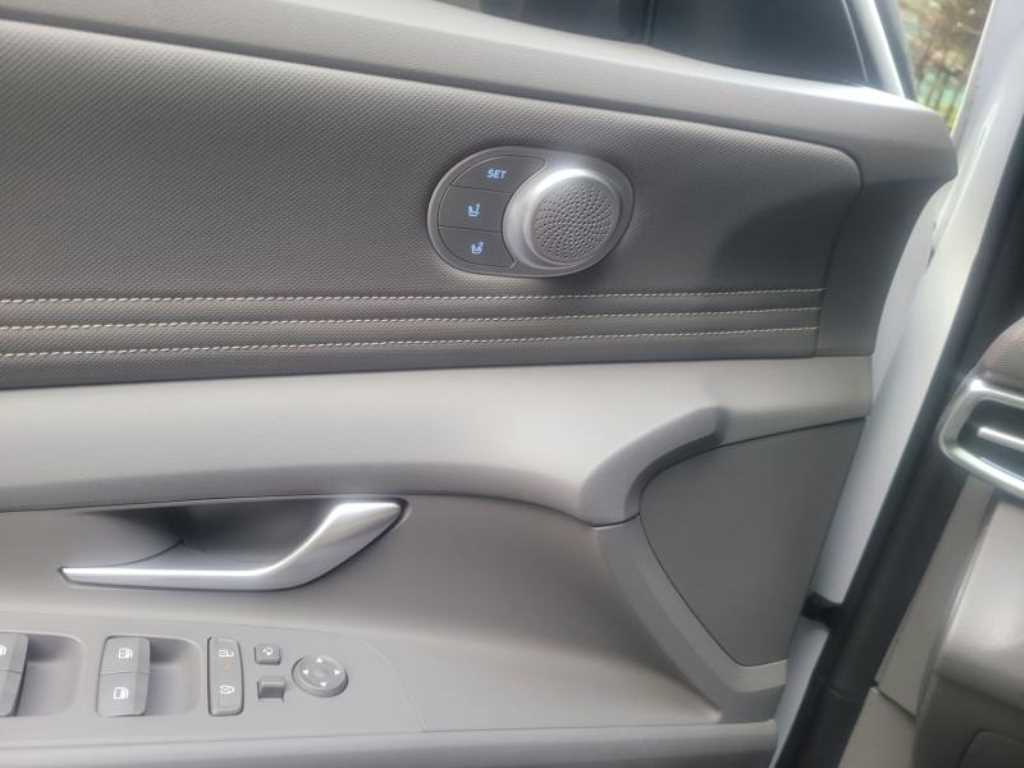 HYUNDAI Avante - Vista 8