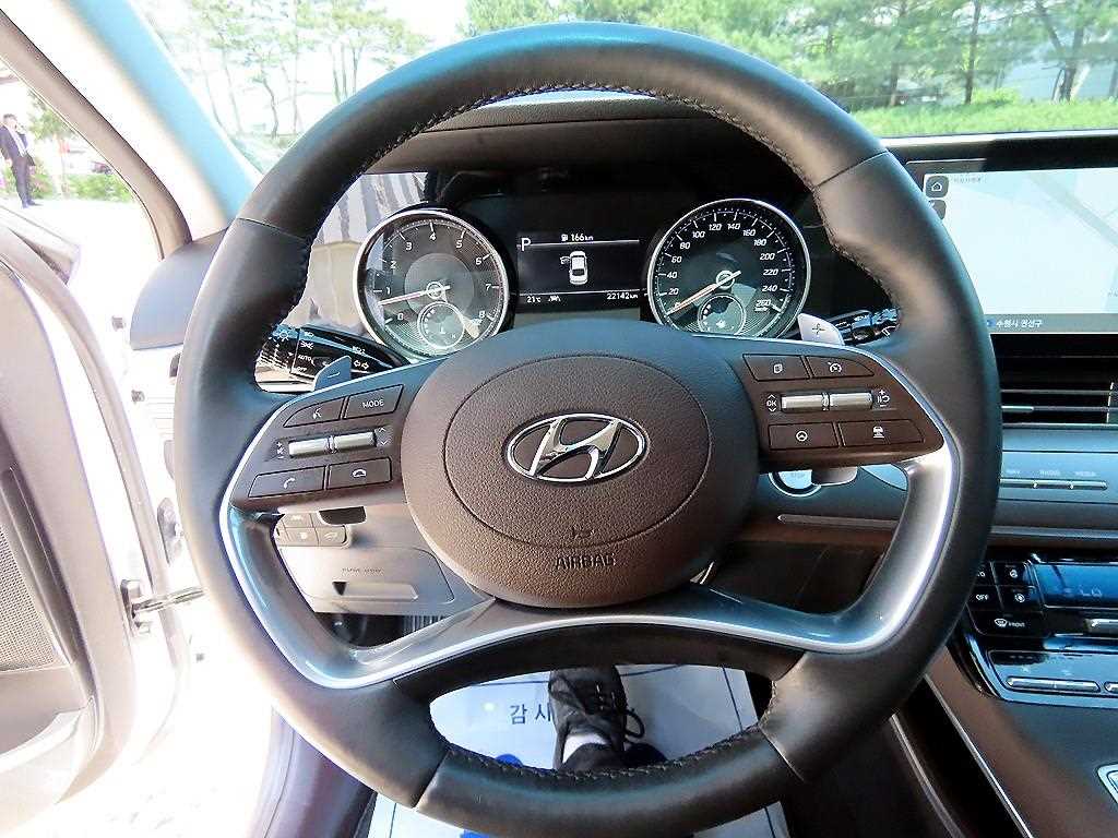 HYUNDAI Grandeur - Vista 8