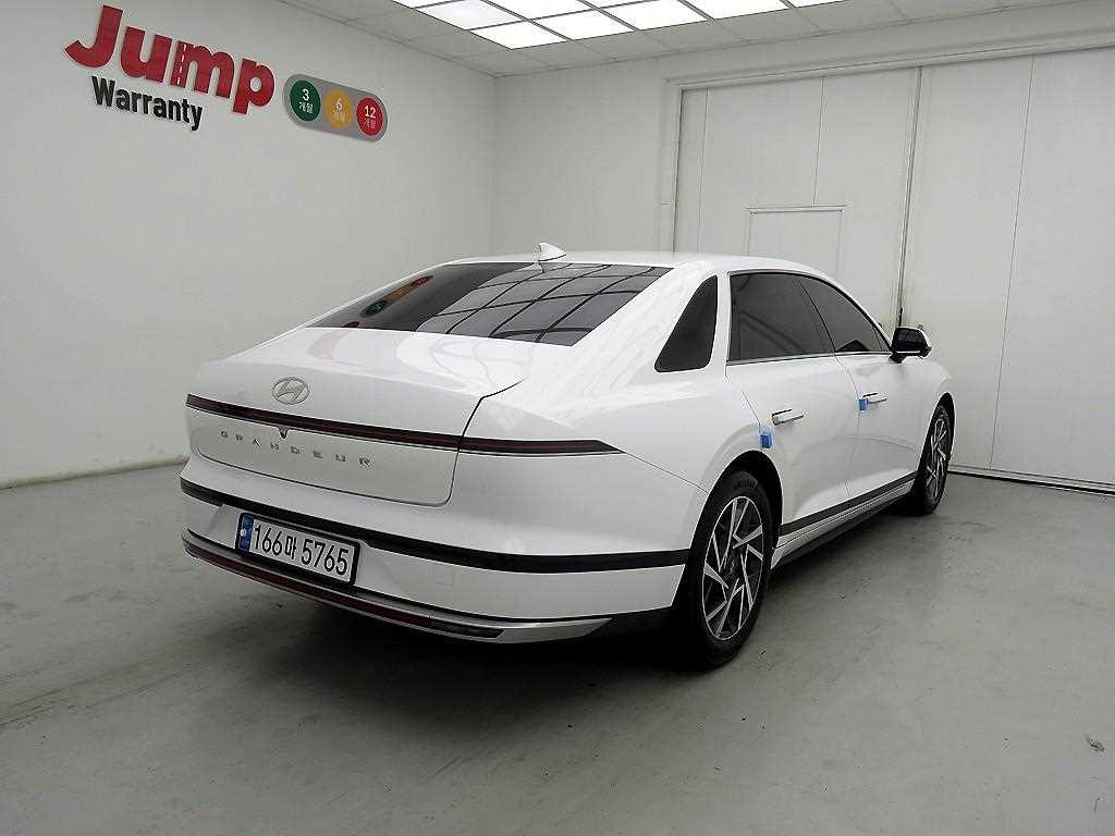 HYUNDAI Grandeur - Vista 4