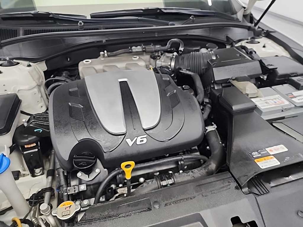HYUNDAI Grandeur - Vista 5