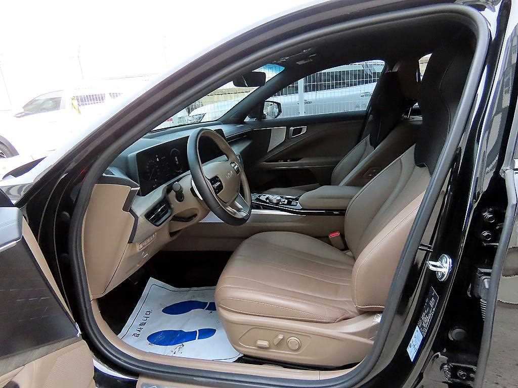 KIA K8 - Vista 5