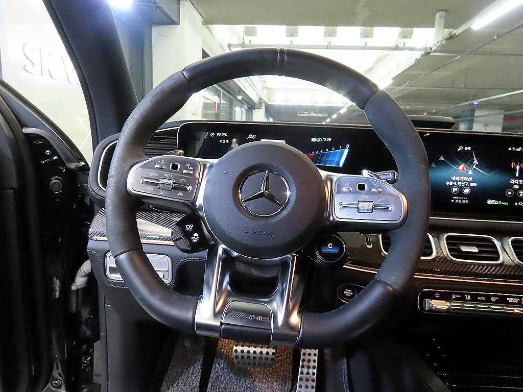 Mercedes Benz GLE Class - Vista 8