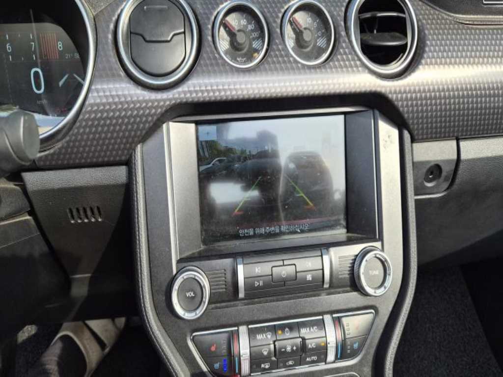 Ford Mustang - Vista 6