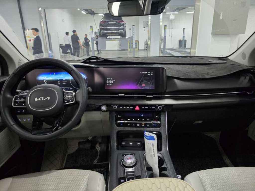 KIA Carnival - Vista 10