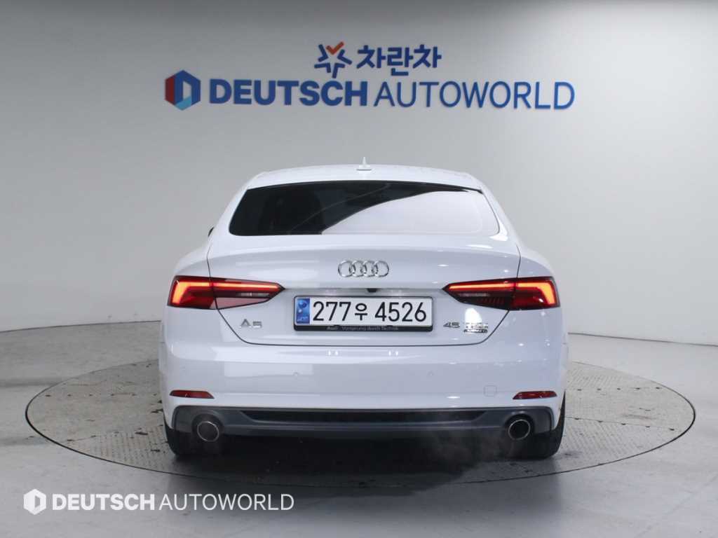 Audi A5 - Vista 4