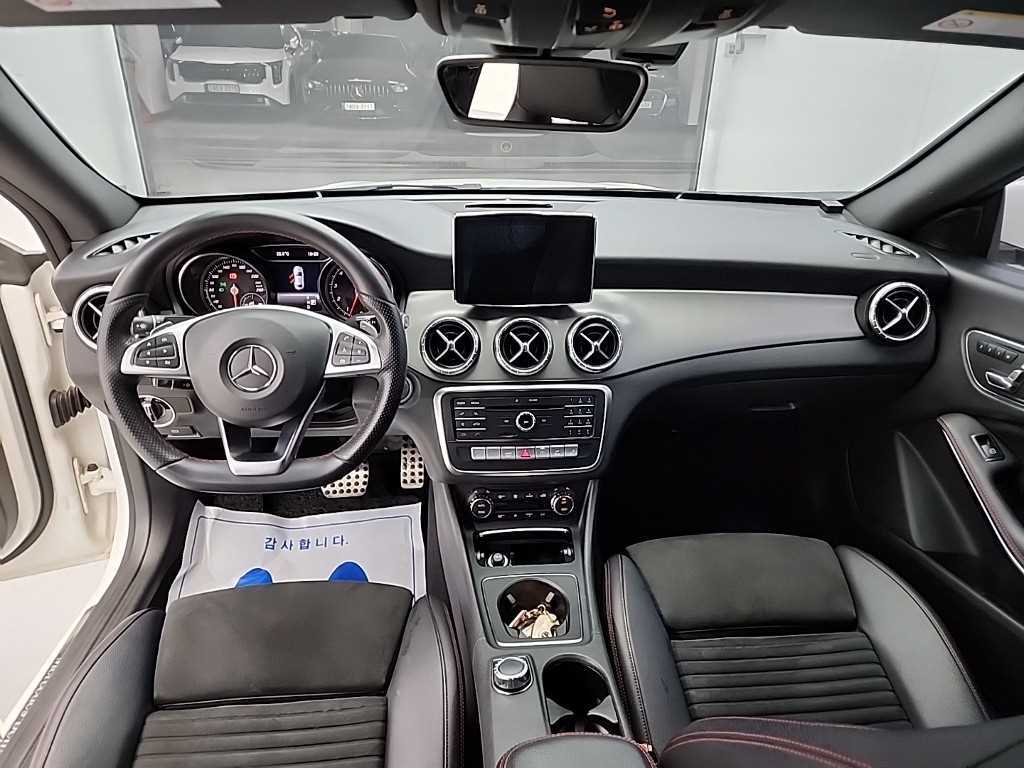 Mercedes Benz CLA Class - Vista 7