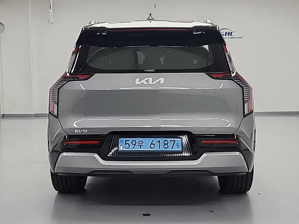 KIA EV9 - Vista 3