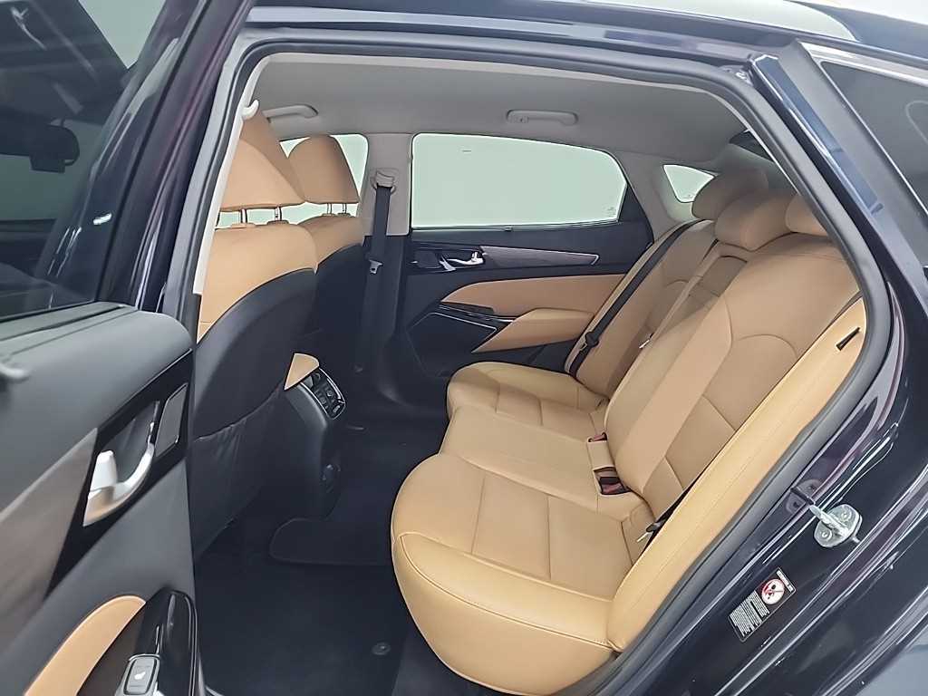 KIA K7 - Vista 12