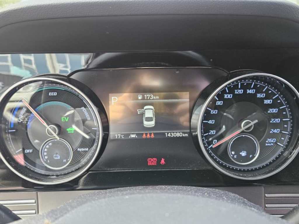 HYUNDAI Grandeur - Vista 11