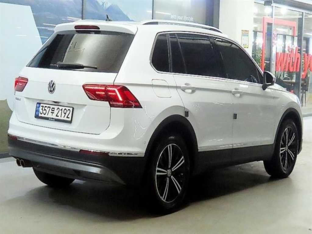 Volkswagen Tiguan - Vista 4